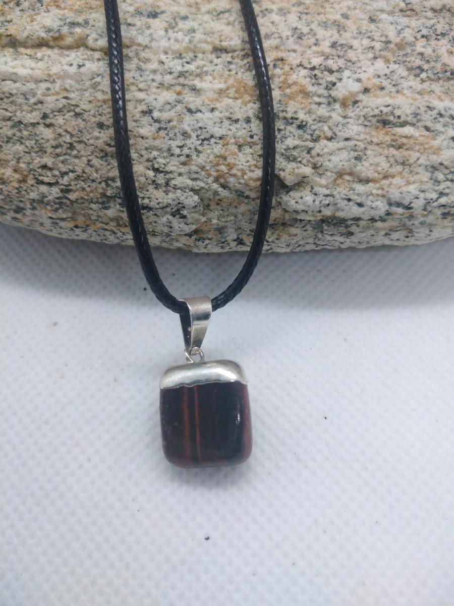 Dije con Electro Ojo de Buey con Cordón Negro