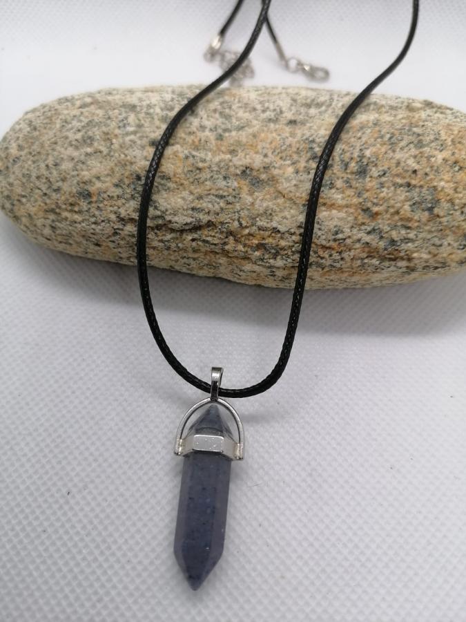 Dije Hexágono Lapislázuli con Cordón Negro