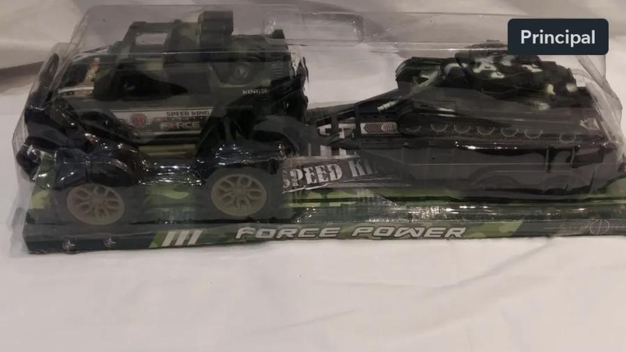 Camiones juguete soldados  