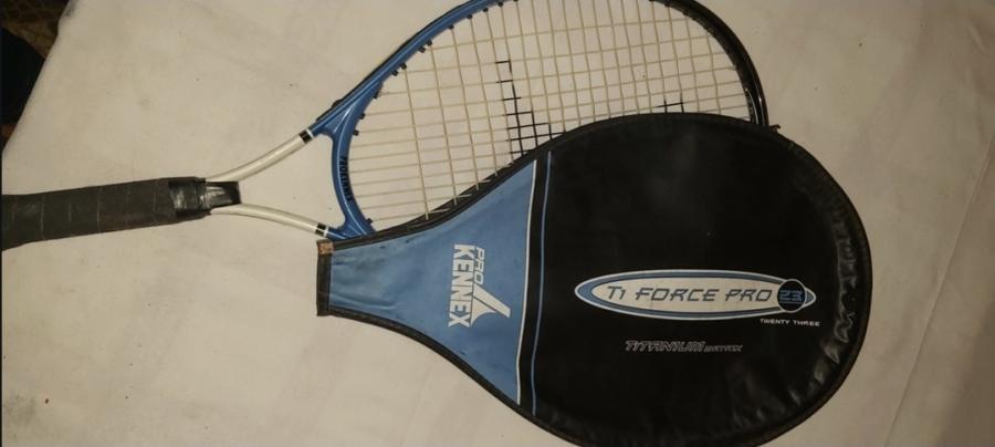 Paleta Kennex Pro titaniun 23  T1 Forze Pro 