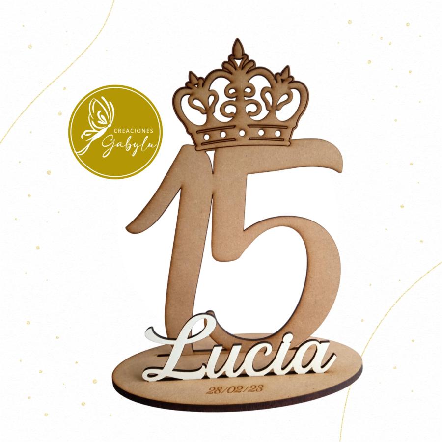 Centro de mesa número, corona y nombre, 22 cm, ideal 15 años