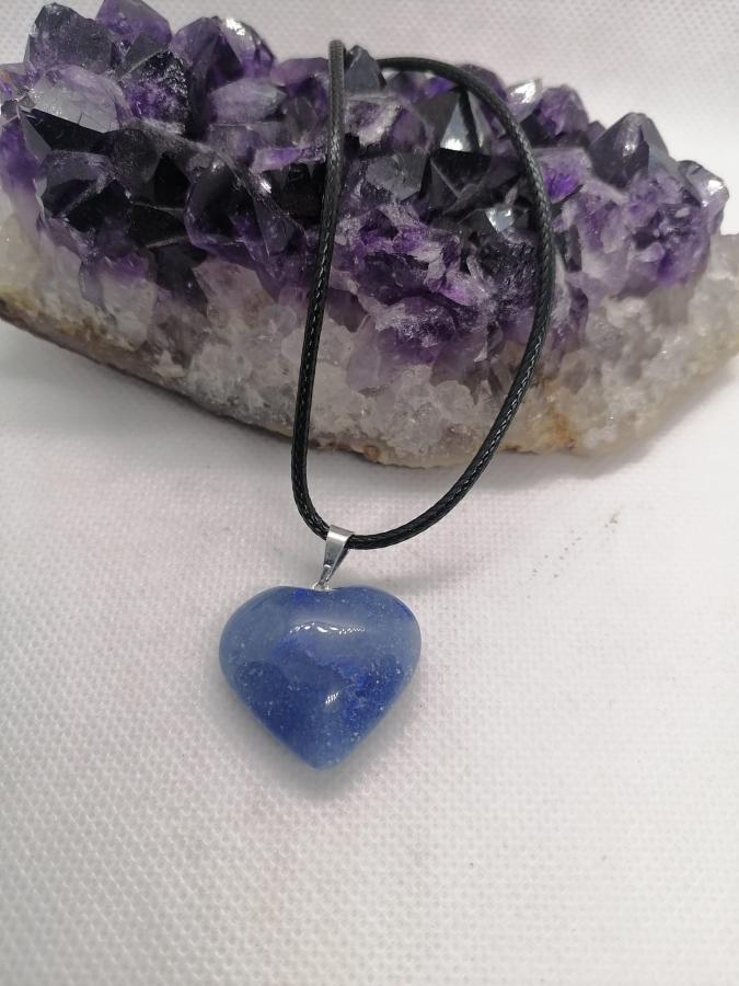 Dije corazón GG Cuarzo Azul con Cordón Negro