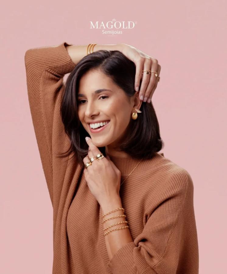 ARETES REDONDOS CALADITOS PEGADITOS